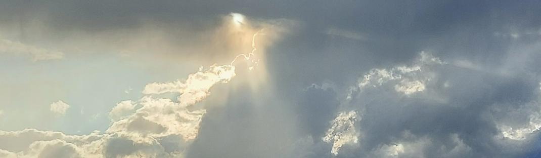 Der Himmel über uns