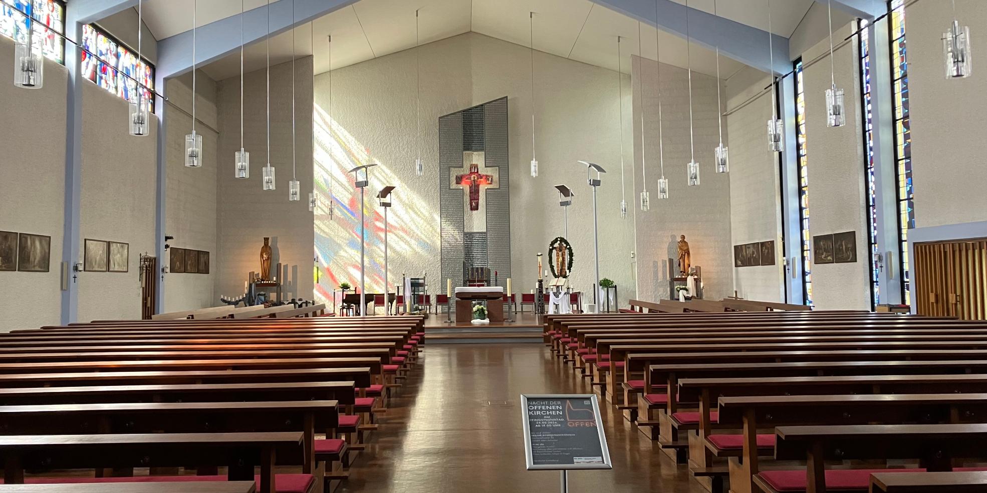 Kirche Hl. Rosenkranzkönigin Merchweiler, Innenansicht