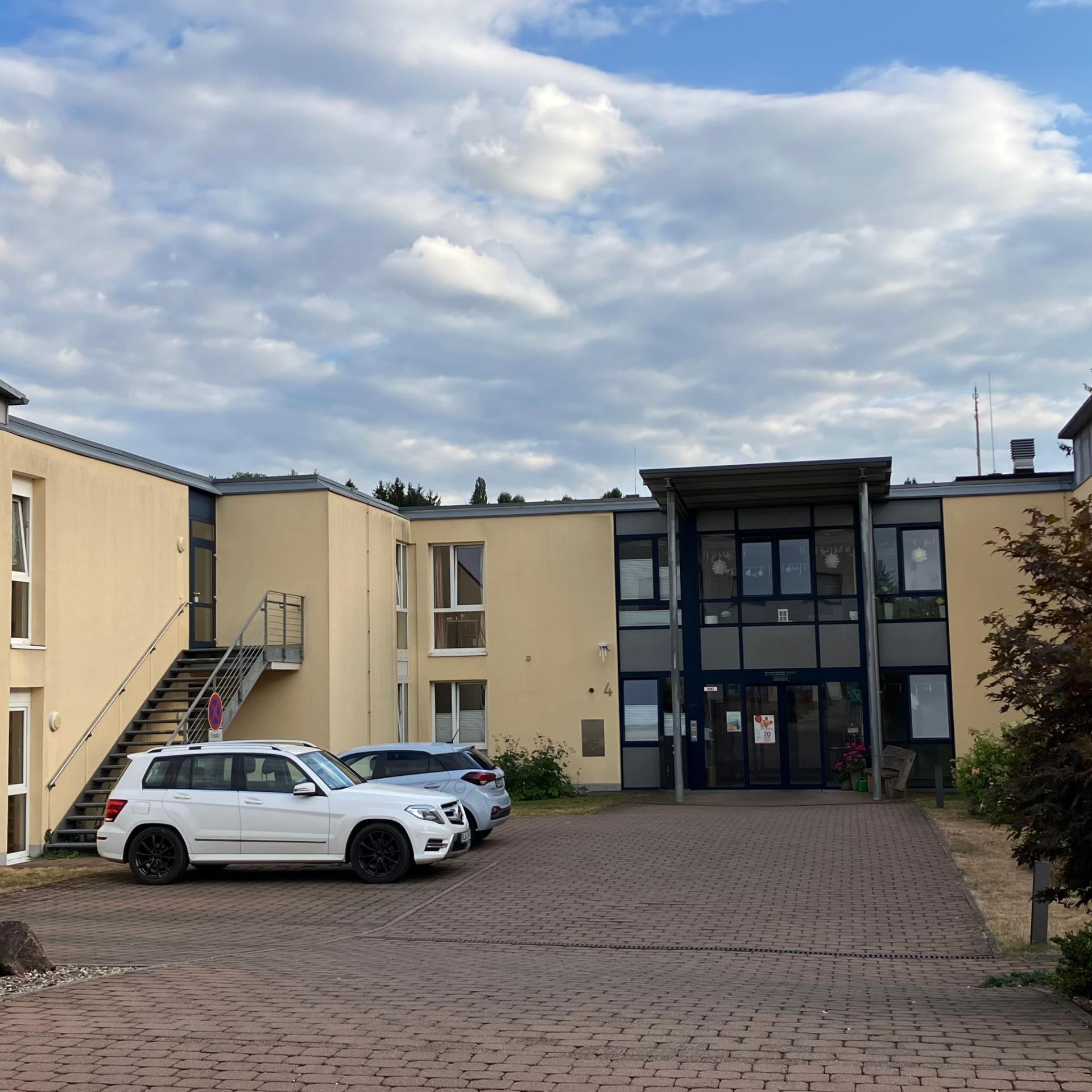 SeniorenHaus immaculata - Ansicht von der Straße aus