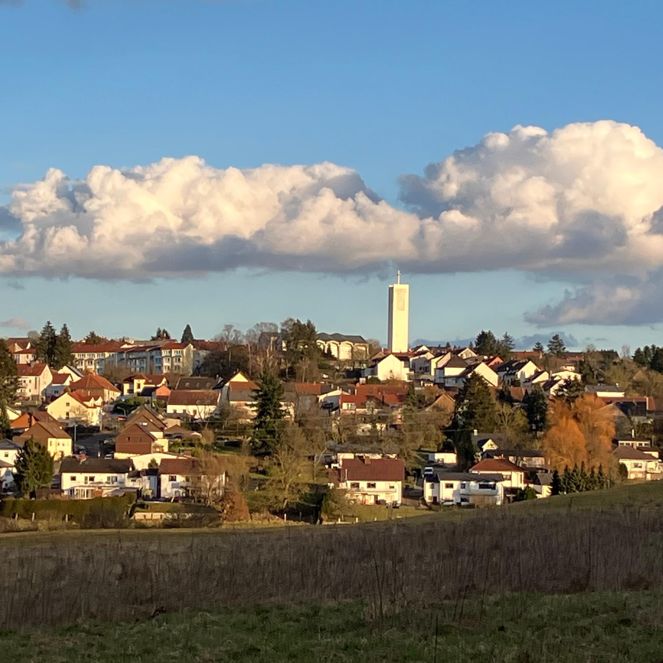 Pfarrkirche Merchweiler (Fernansicht)